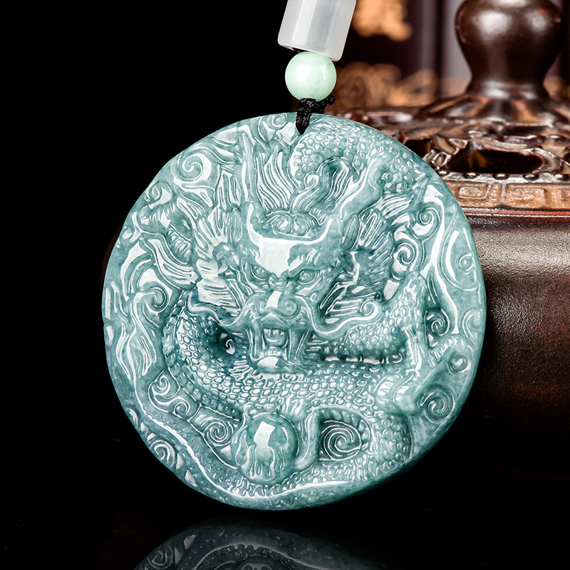 Burmese Jadeite Dragon Pendant - Vintage Fashion recension och pris
