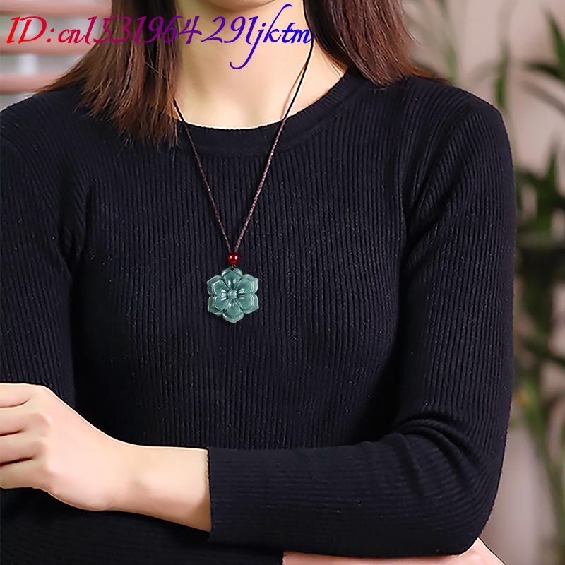 Burmese Jadeite Flower Pendant - Vintage Fashion recension och pris