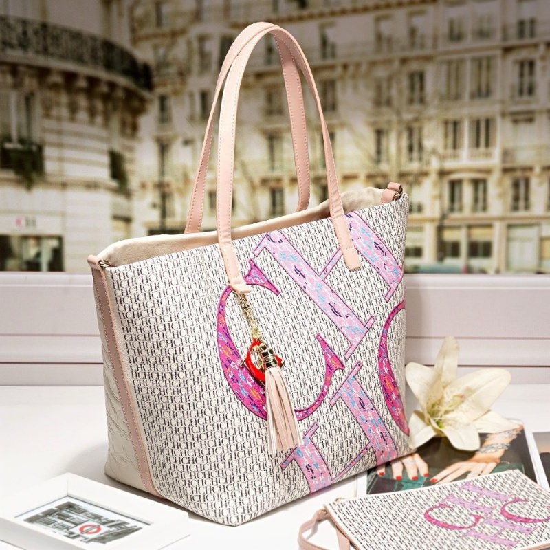 CHCH Elegant Paris Fashion Sho - Vintage Fashion In Paris recension och pris