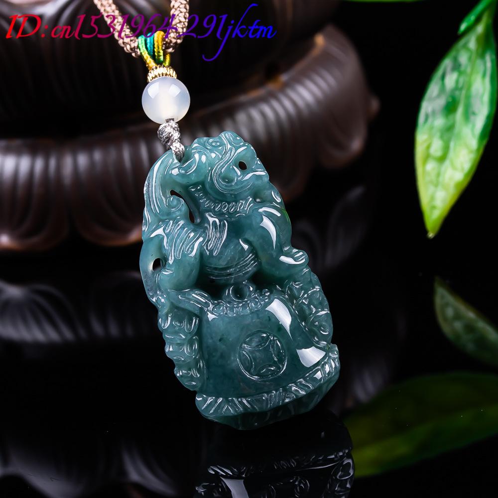 Burmese Jadeite Pixiu Pendant  - Vintage Fashion recension och pris