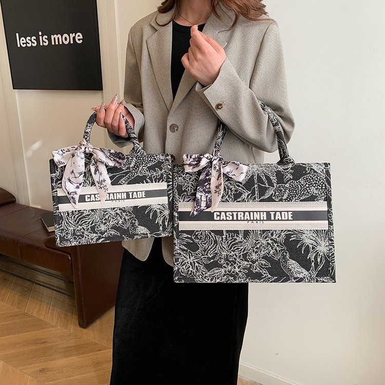 High-End Fashionable Vintage D - Vintage Fashion In Paris recension och pris