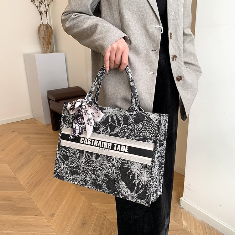High-End Fashionable Vintage D - Vintage Fashion In Paris recension och pris