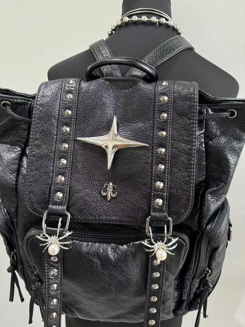 Gothic Punk PU Leather Shoulde - Vintage Fashion Boutique recension och pris